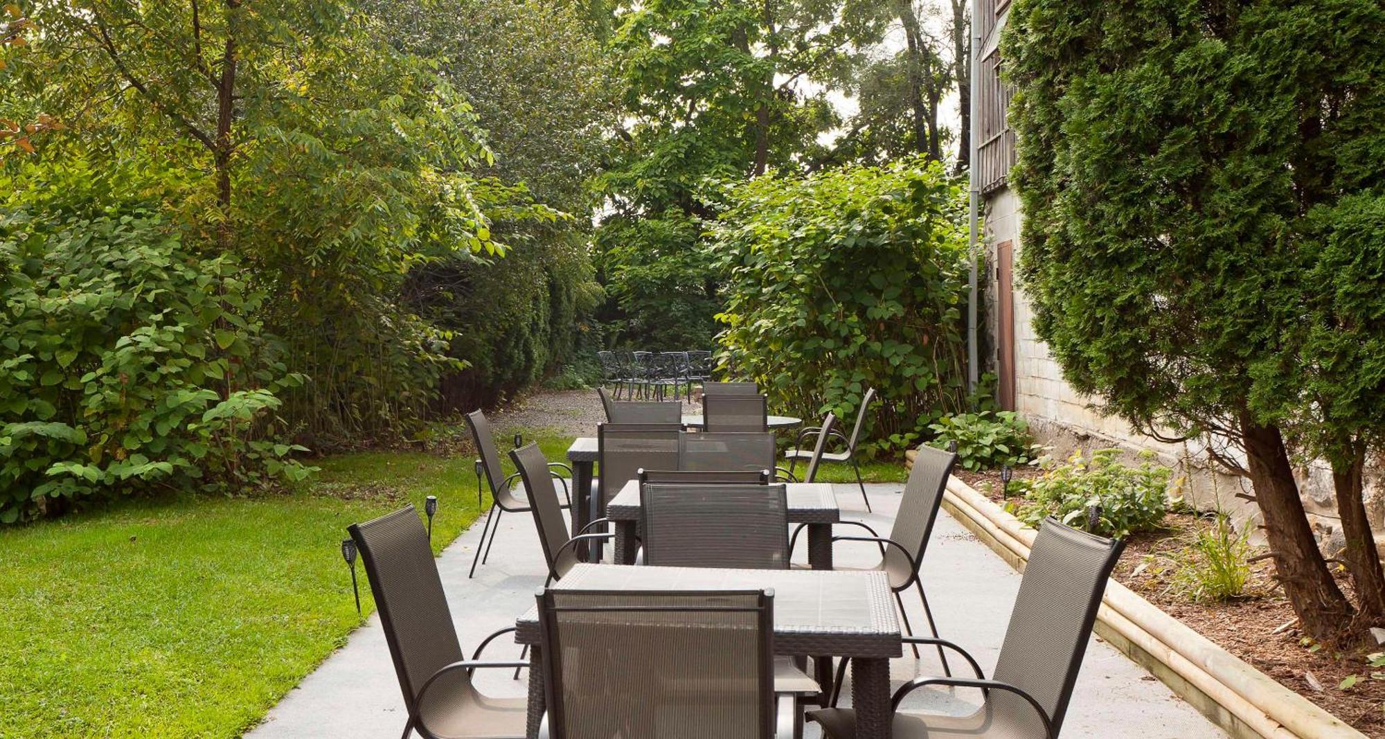 Elm Hurst Inn & Spa Ingersoll Extérieur photo