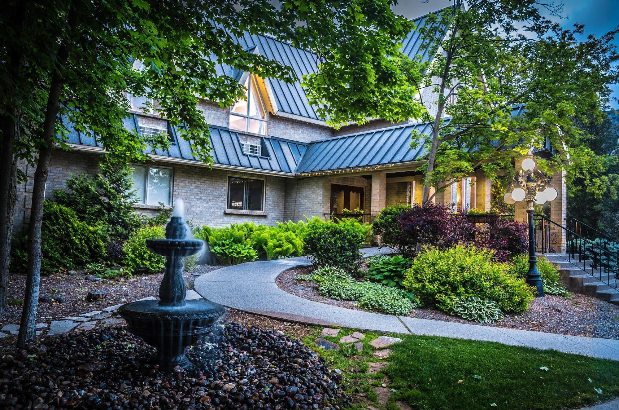 Elm Hurst Inn & Spa Ingersoll Extérieur photo